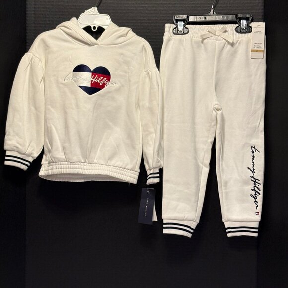 Tommy Hilfiger Girls Heart Logo Hoodie & Jogger Set – Size 3T, NWT - Picture 11 of 11